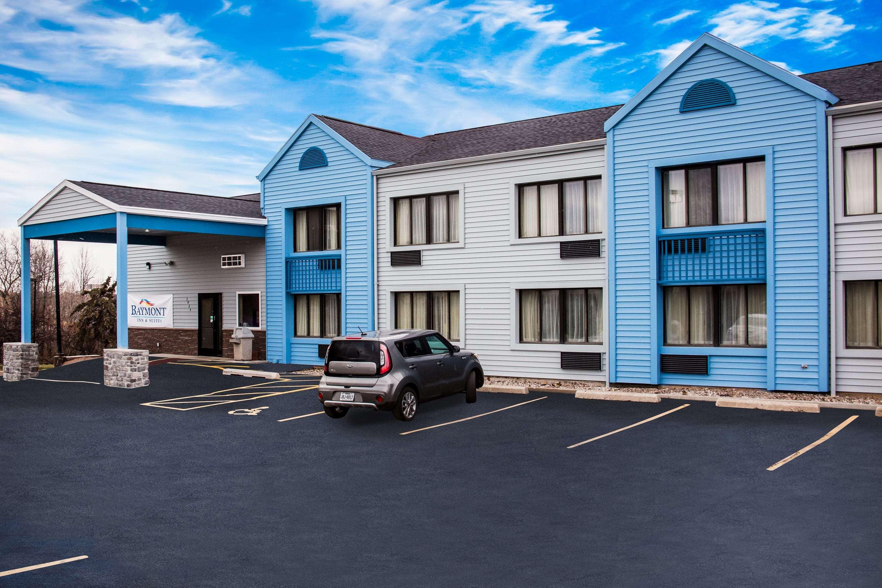 Hotel Baymont By Wyndham Appleton Exterior foto